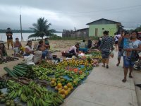 17.Typical street selling in the Contama market - Loreto